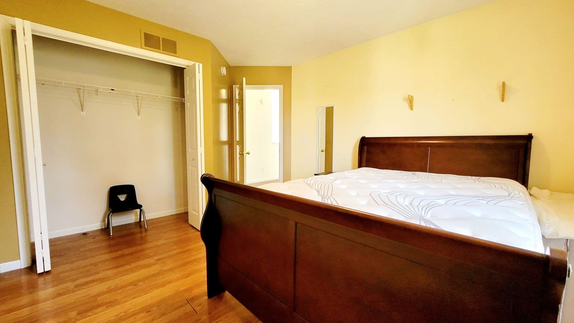 South Bend House: 2918 Corpus Christi Dr