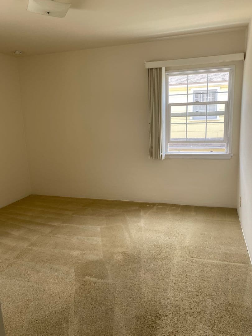 Glendale Apartment: 1007 W.Glenoaks