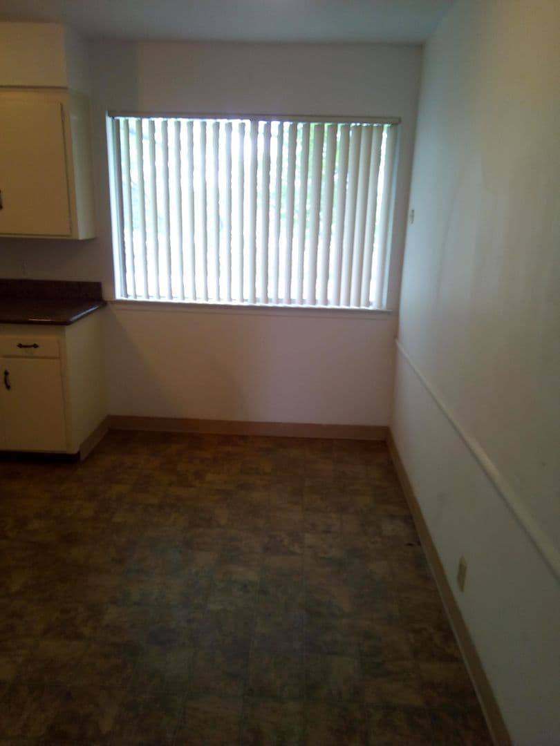 Rancho Cordova Apartment: 10442 Coloma Rd.
