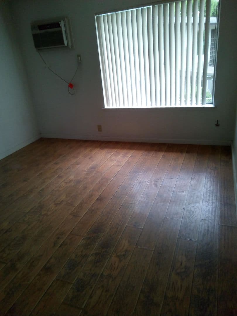 Rancho Cordova Apartment: 10442 Coloma Rd.