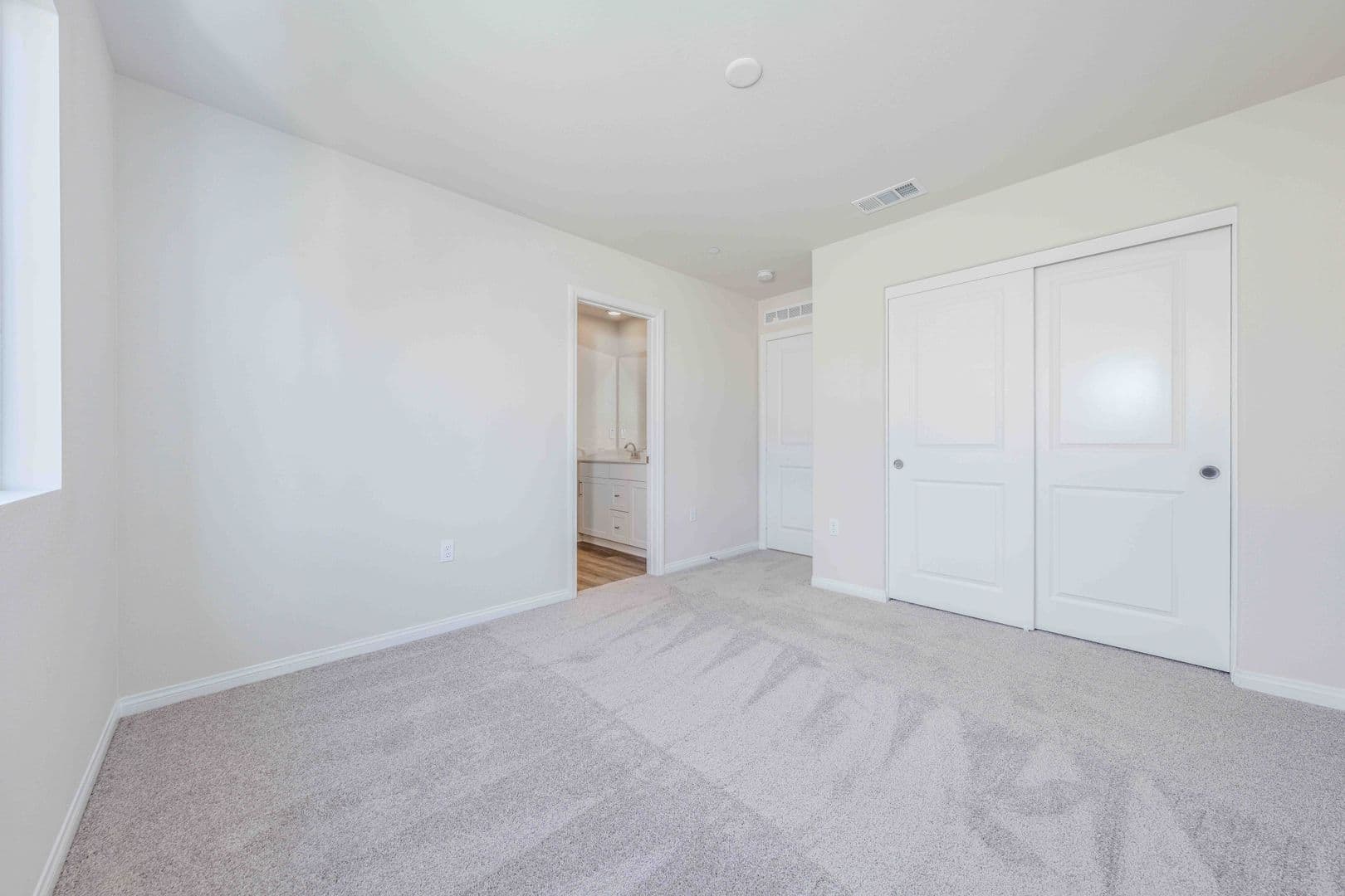 Upland House: 466 Meyer Place