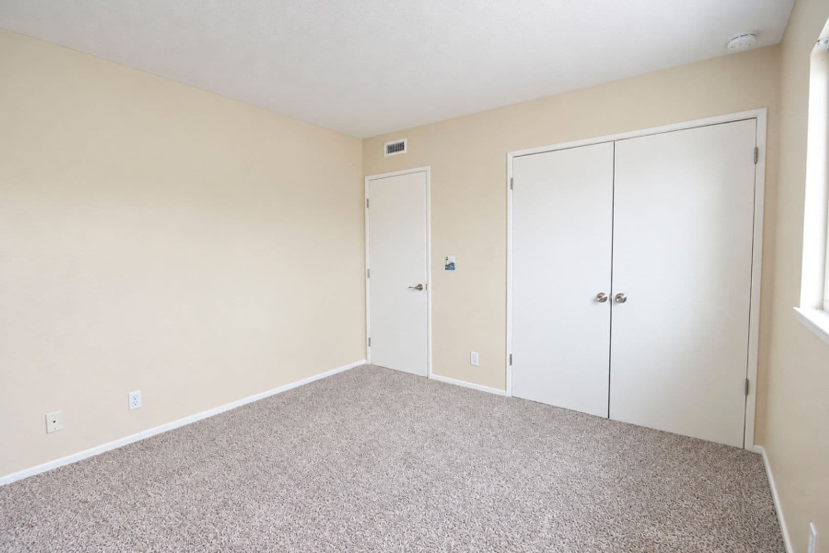 Huntington Beach House: 21651 Branta Circle