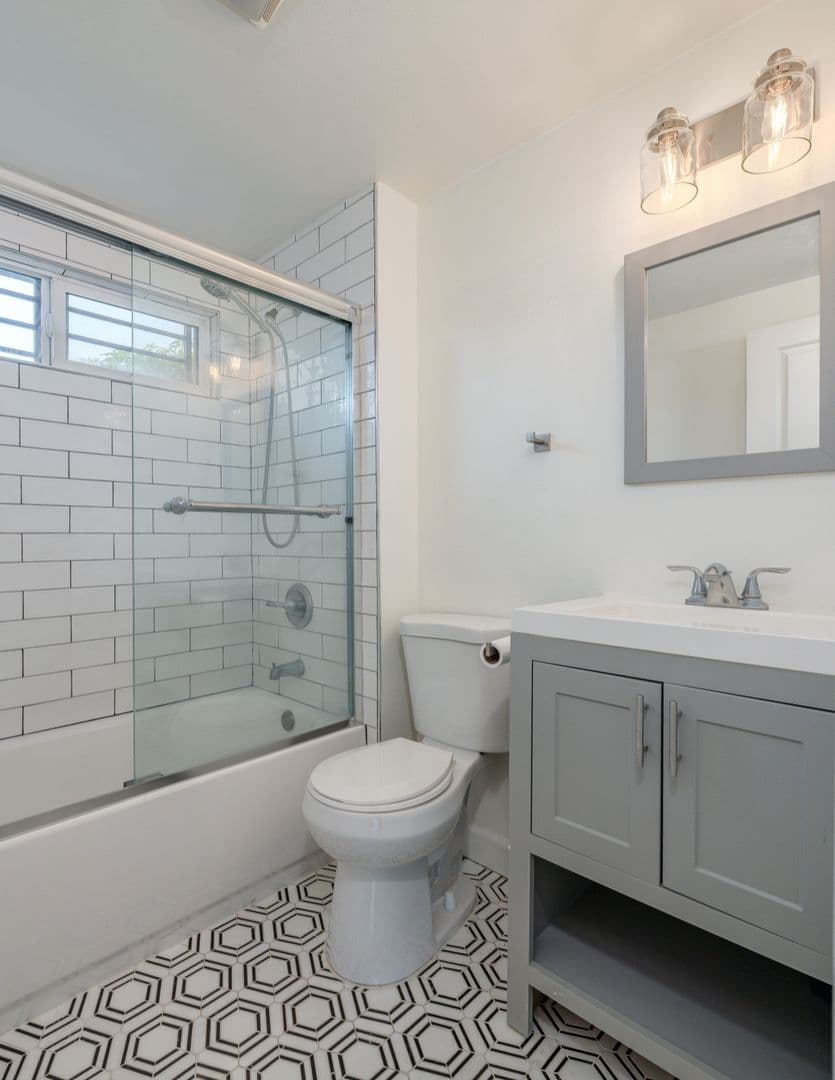Monterey Park House: 1340 Ridgecrest Street