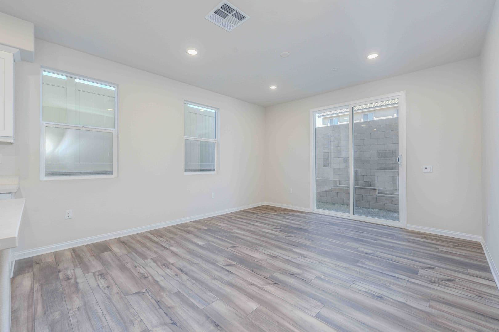 Upland House: 466 Meyer Place