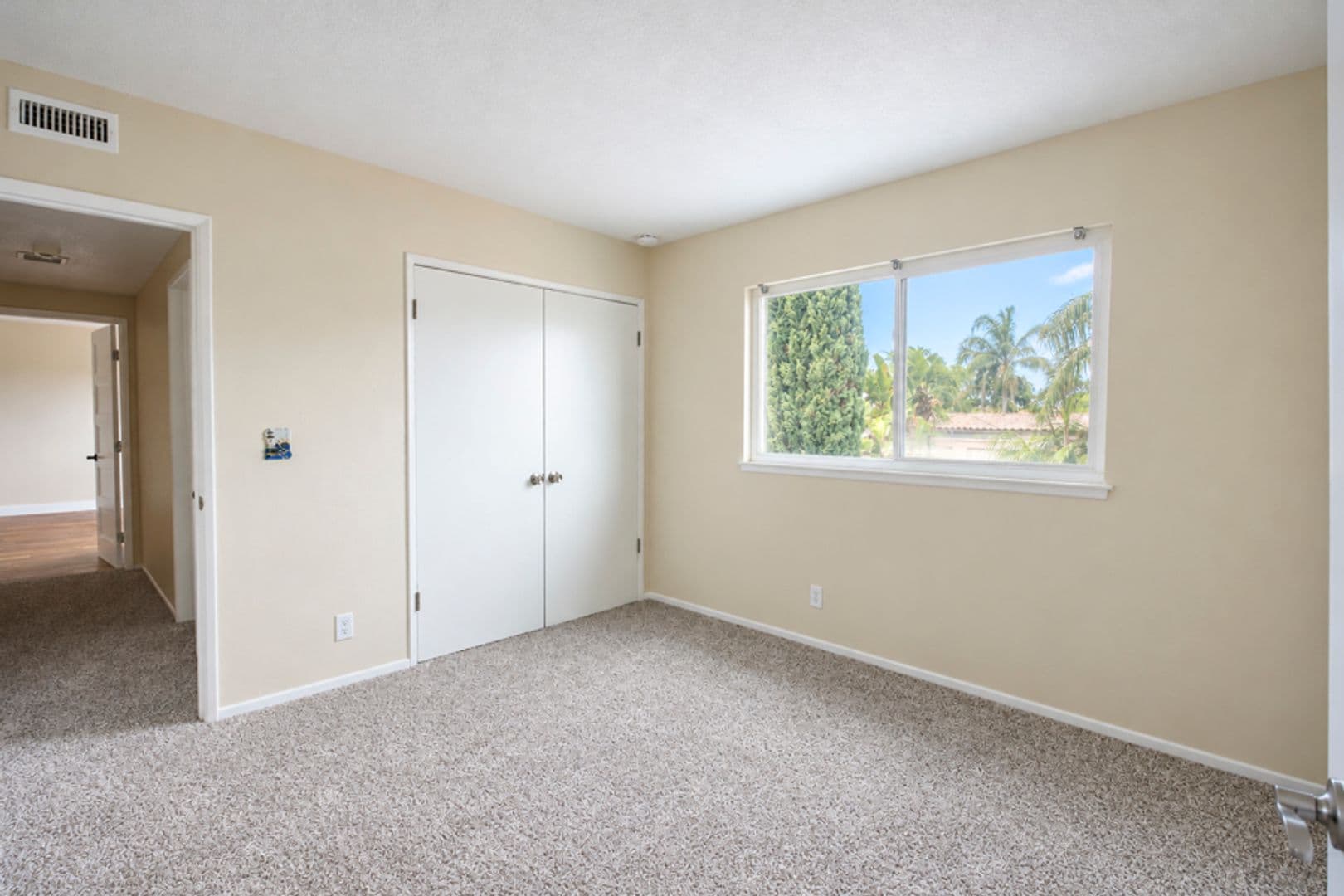 Huntington Beach House: 21651 Branta Circle