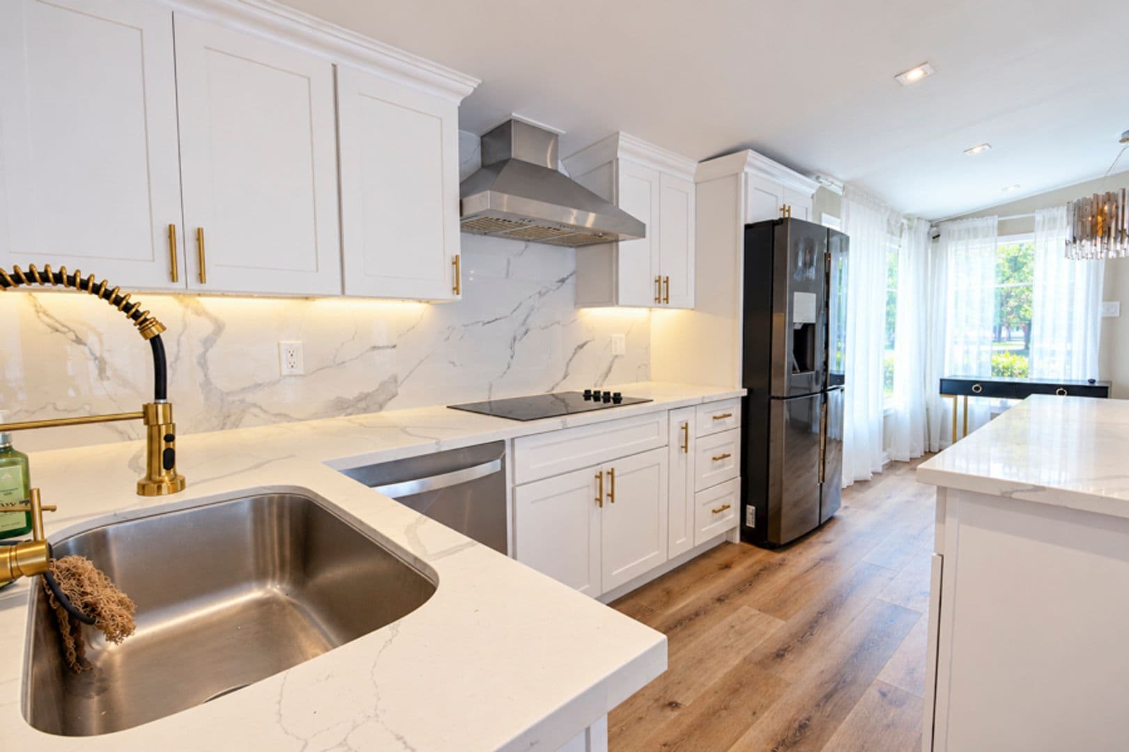 Costa Mesa House: 660 Beach Street