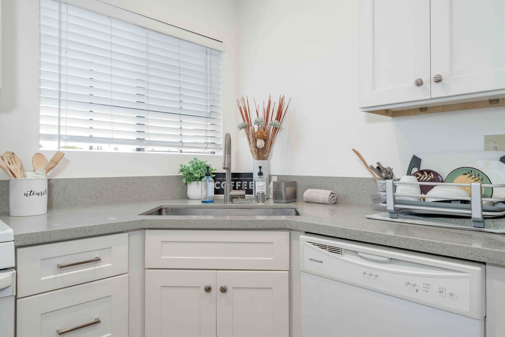 Anaheim Condo: 1861 W. Falmouth  Avenue #61