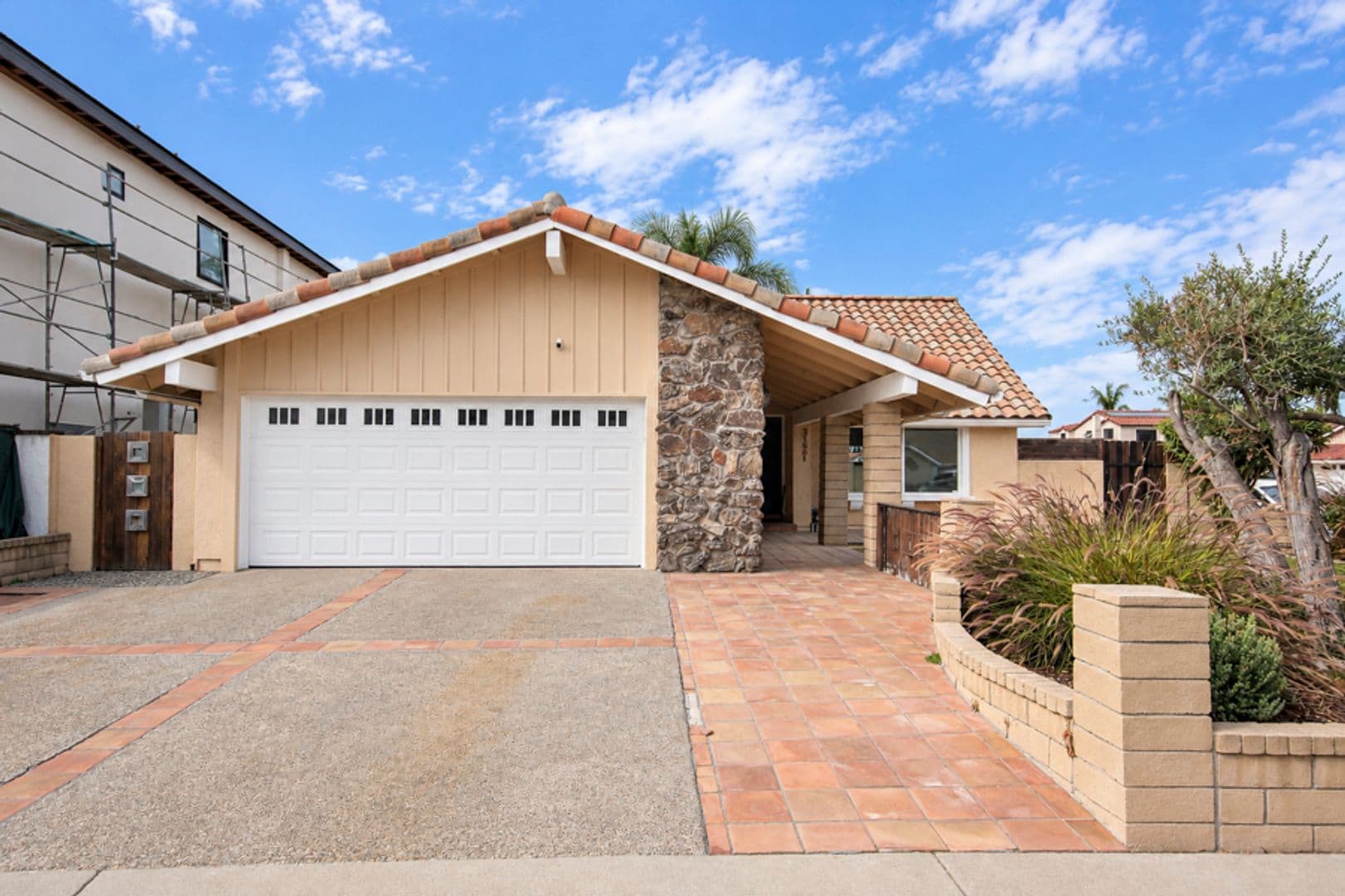 Huntington Beach House: 21651 Branta Circle