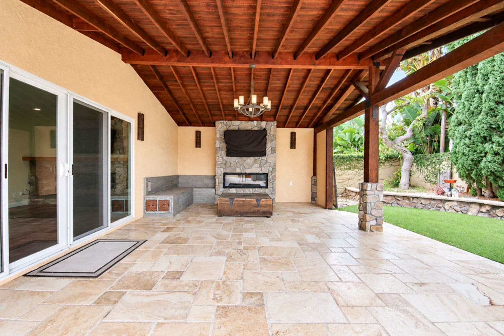 Huntington Beach House: 21651 Branta Circle