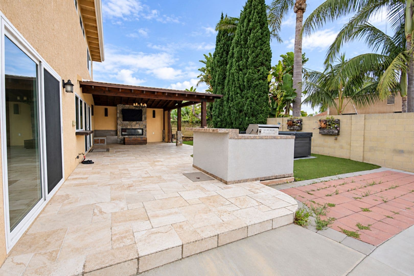 Huntington Beach House: 21651 Branta Circle