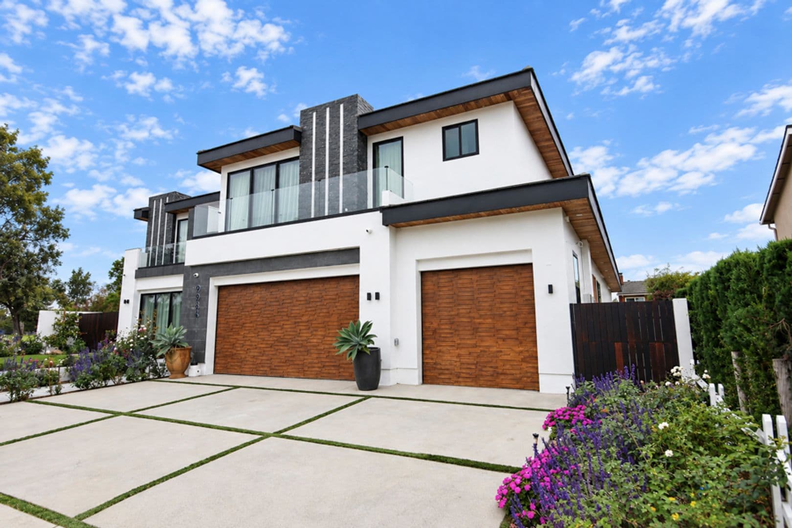 Fountain Valley House: 9984 Petunia Avenue