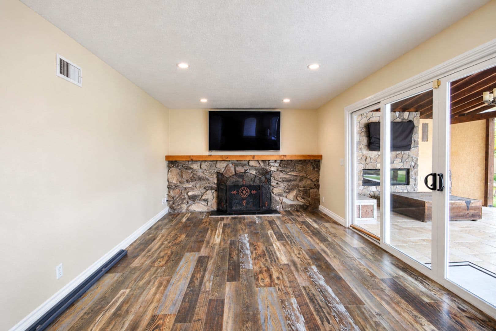 Huntington Beach House: 21651 Branta Circle