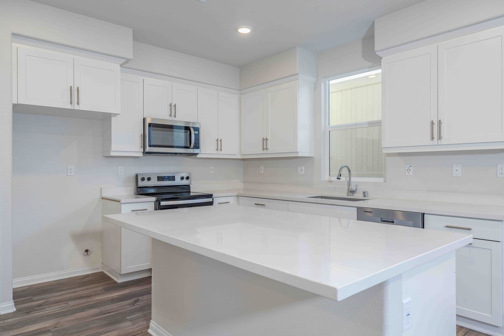 Upland House: 466 Meyer Place