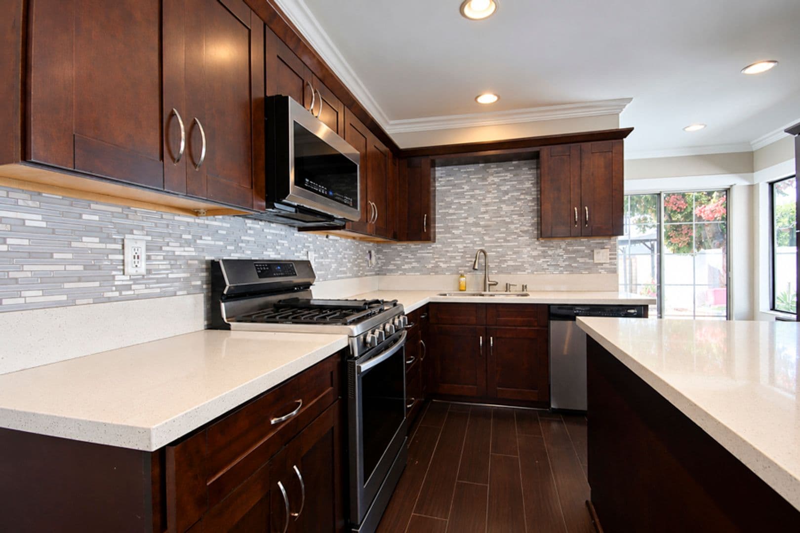 Anaheim House: 605 S. Philadelphia