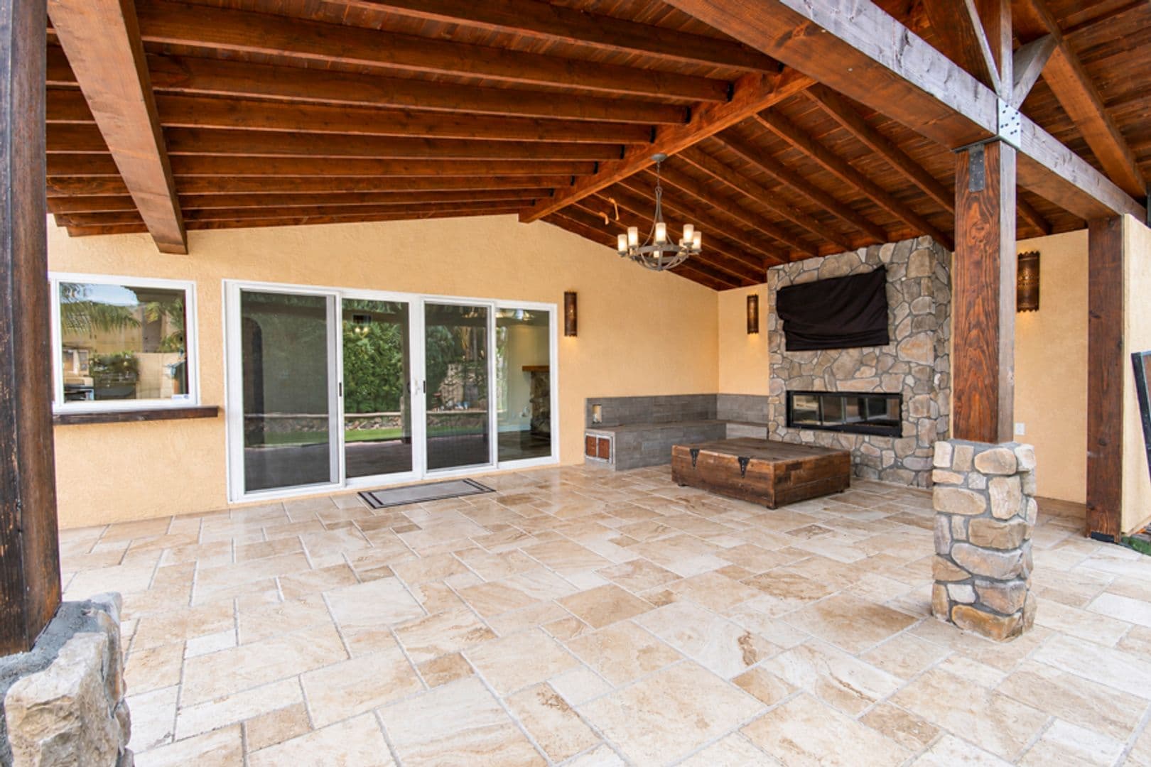 Huntington Beach House: 21651 Branta Circle