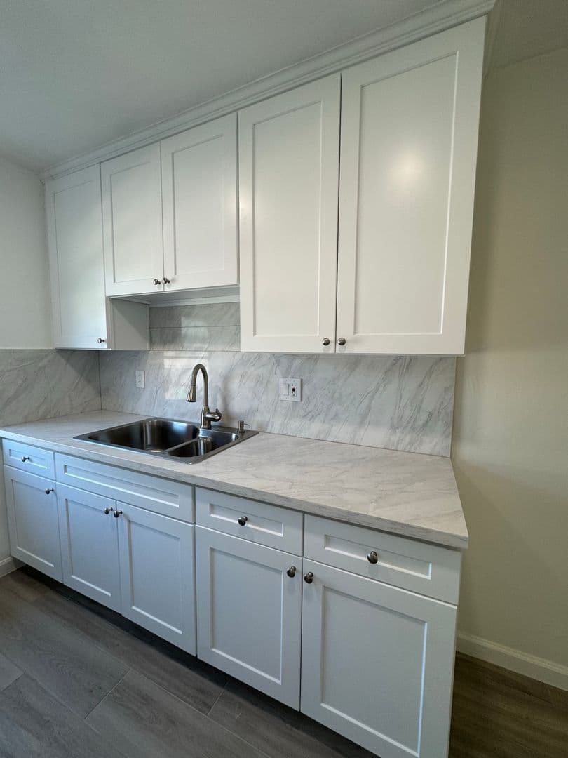 Fullerton Apartment: 1316 W Valencia Drive