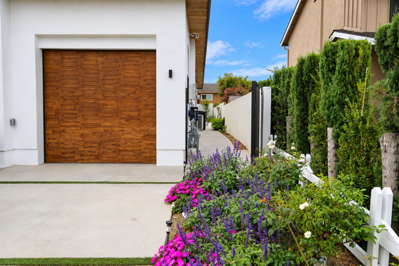 Fountain Valley House: 9984 Petunia Avenue