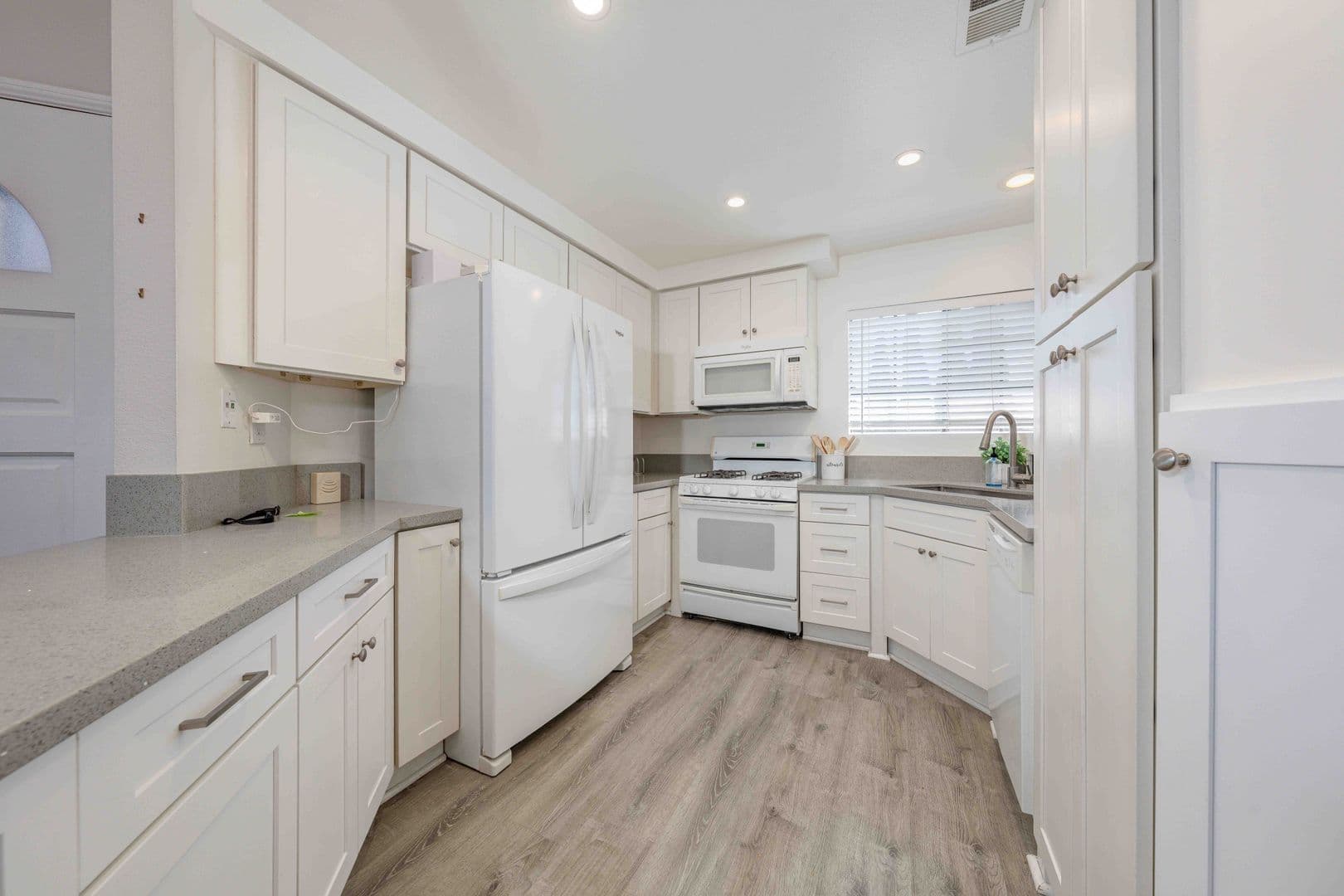 Anaheim Condo: 1861 W. Falmouth  Avenue #61