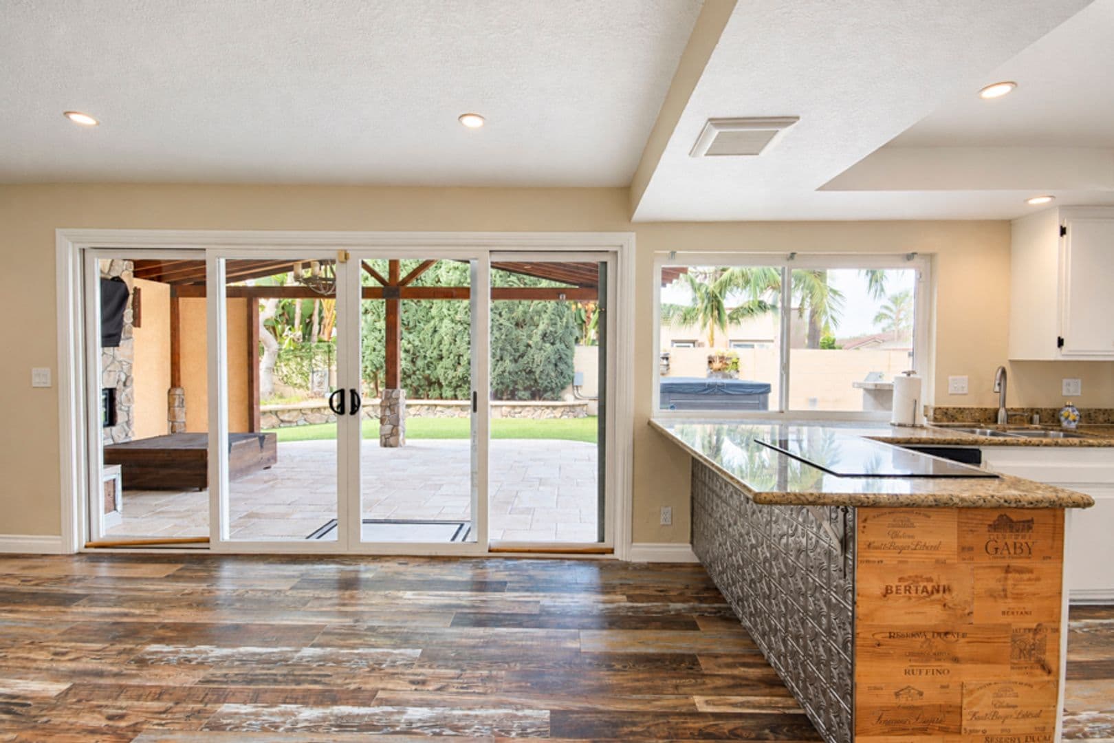 Huntington Beach House: 21651 Branta Circle