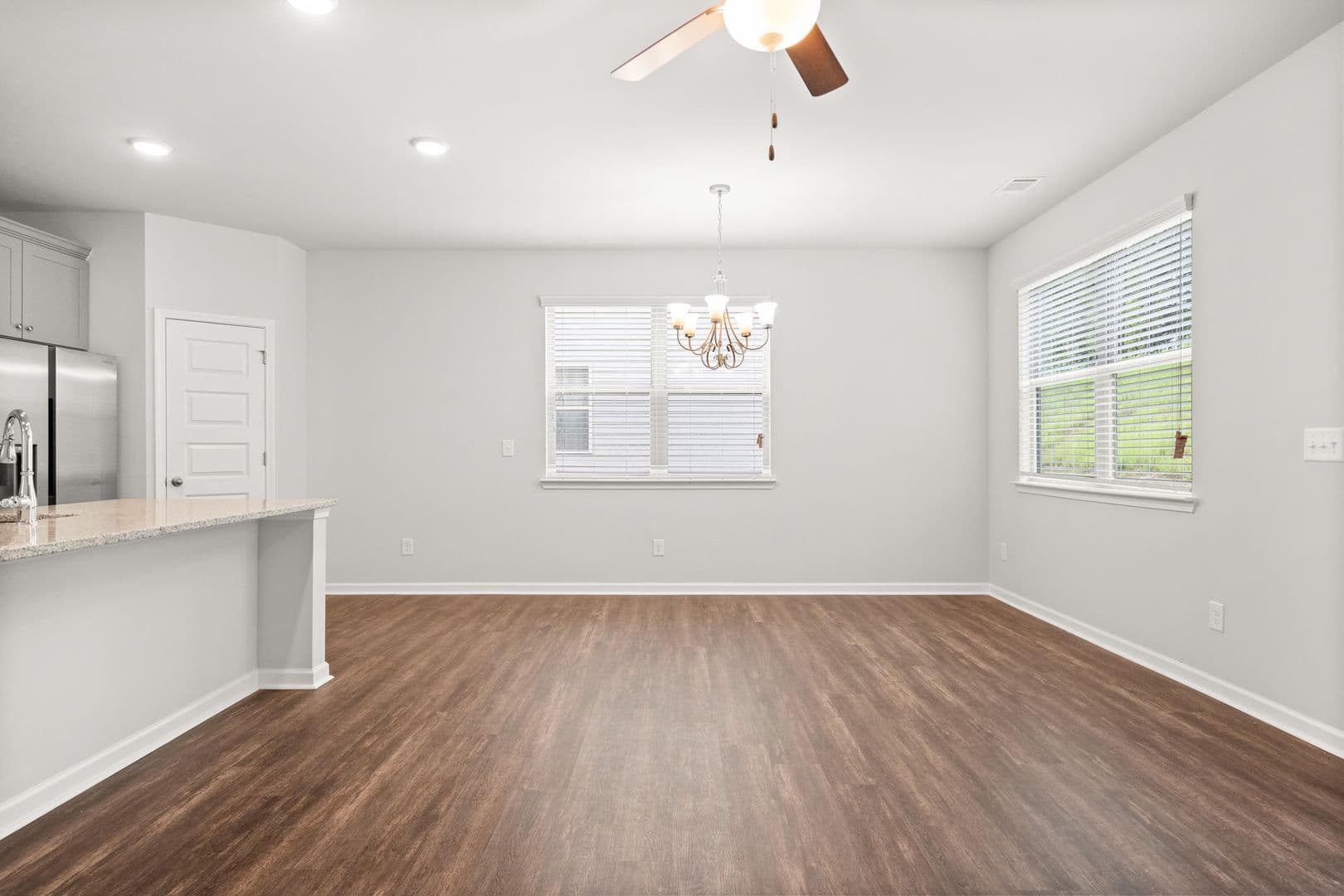 Gainesville House: 2438 Peak Ridge Lane