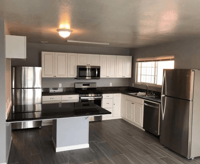 Goleta Apartment: 6777 Del Playa