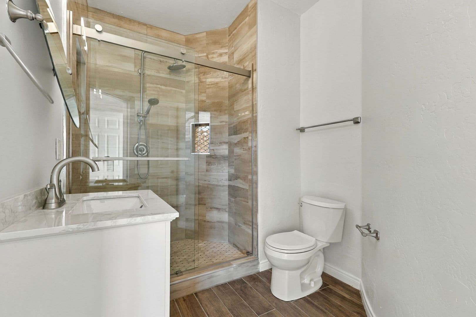Bonita House: 3955 Allen School Rd