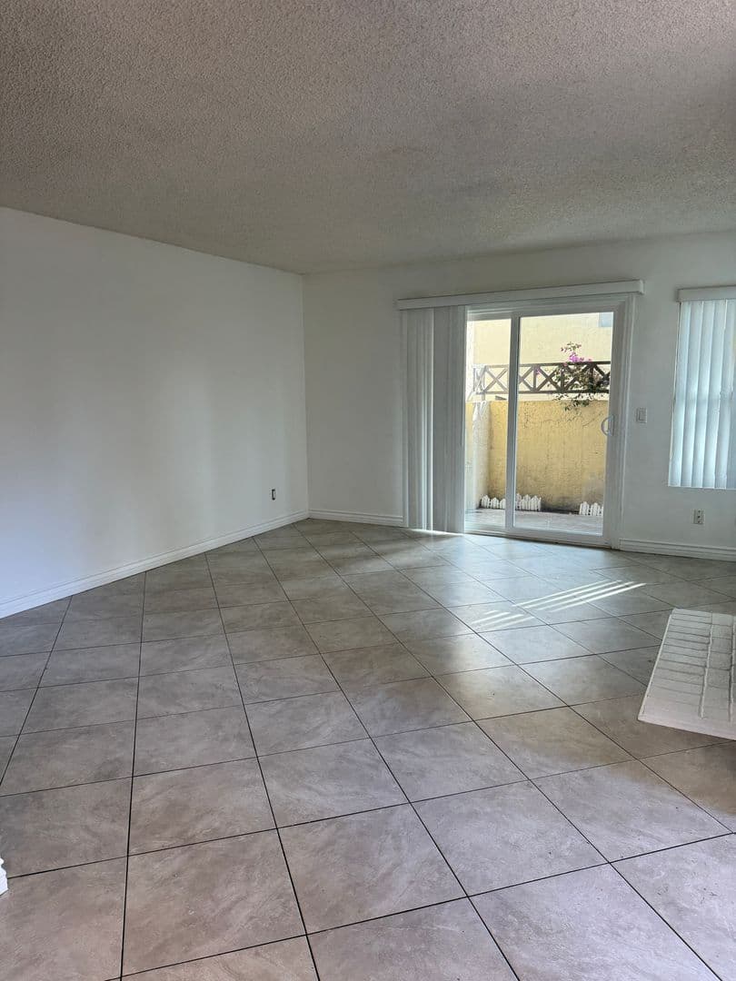 Chula Vista House: 2085 Lakeridge Cir