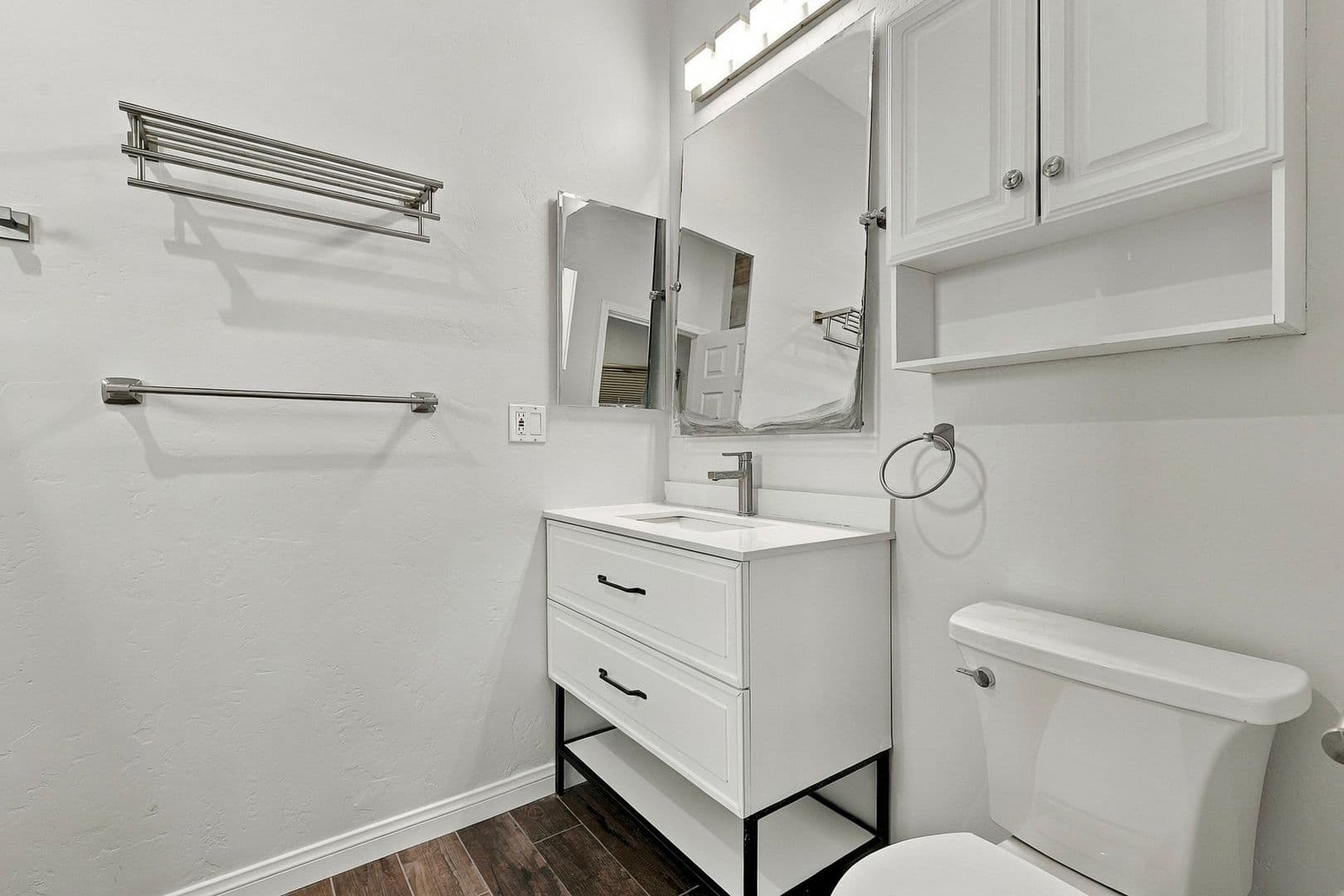 Bonita House: 3955 Allen School Rd