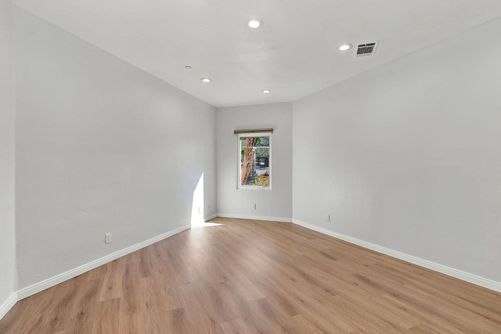 Bonita House: 3955 Allen School Rd