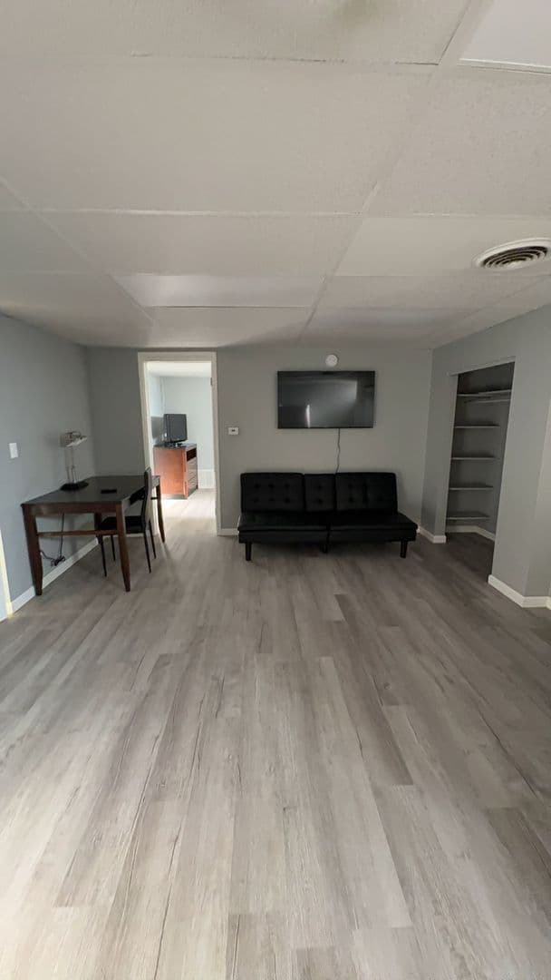 Enid House: 1201 E Broadway APT K