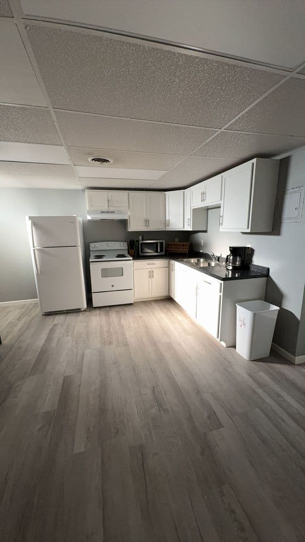 Enid House: 1201 E Broadway APT K