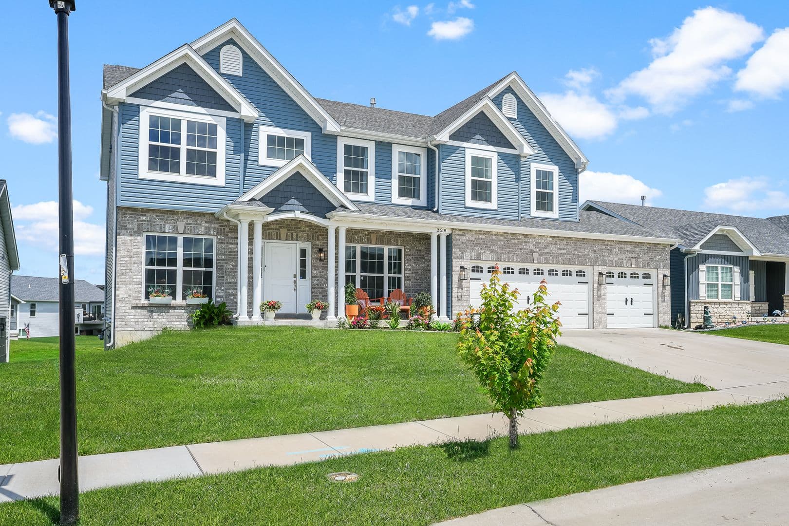 St Charles House: 228 Wayfair Landing