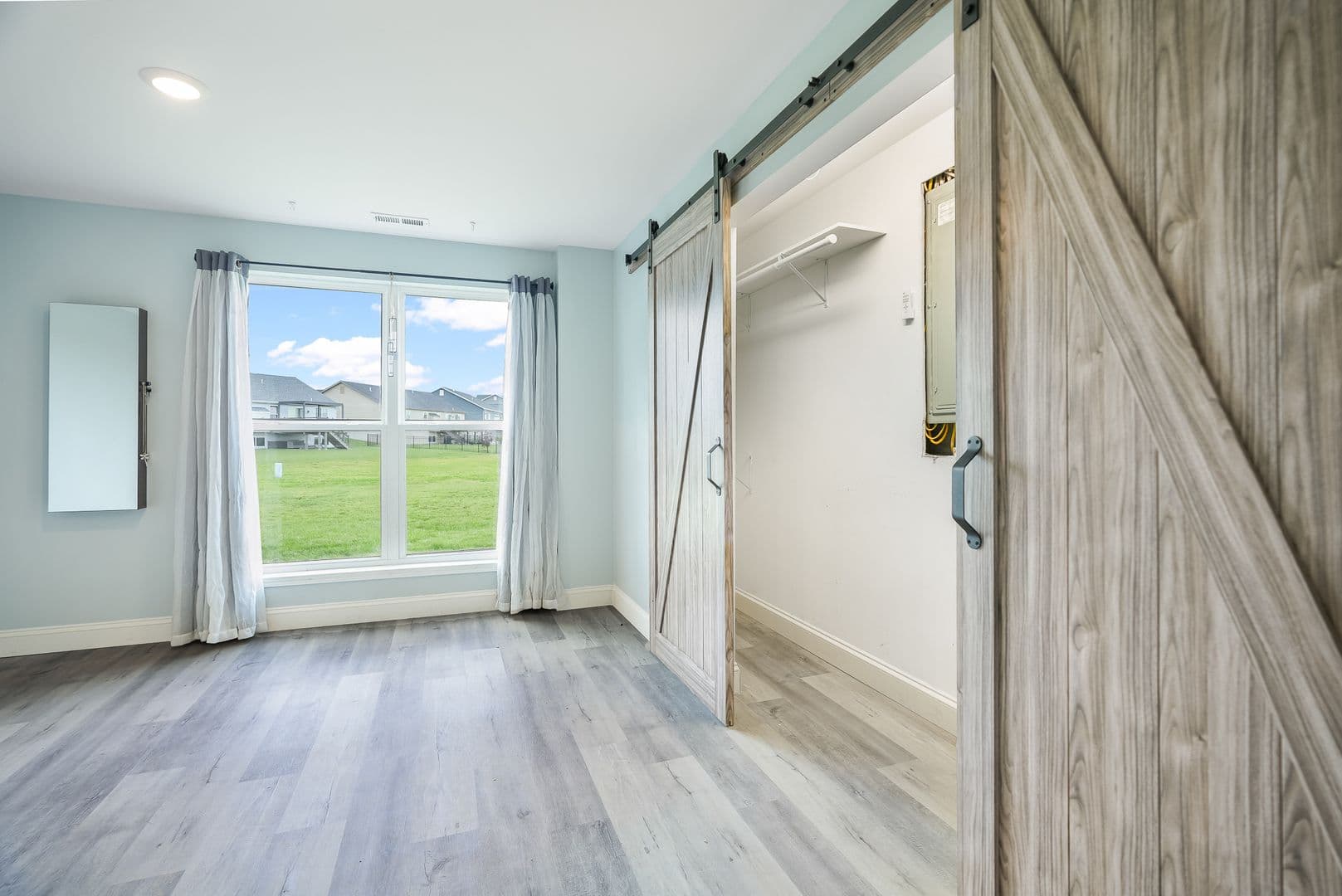 St Charles House: 228 Wayfair Landing