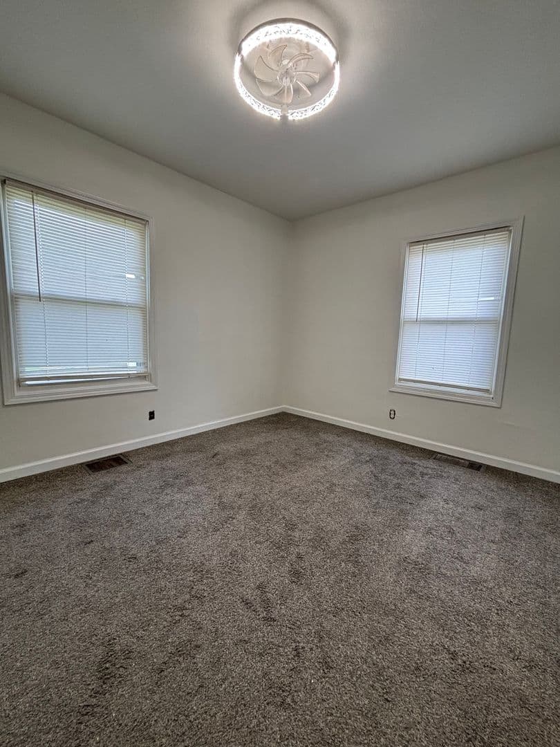 Ofallon House: 103 Brookside Drive