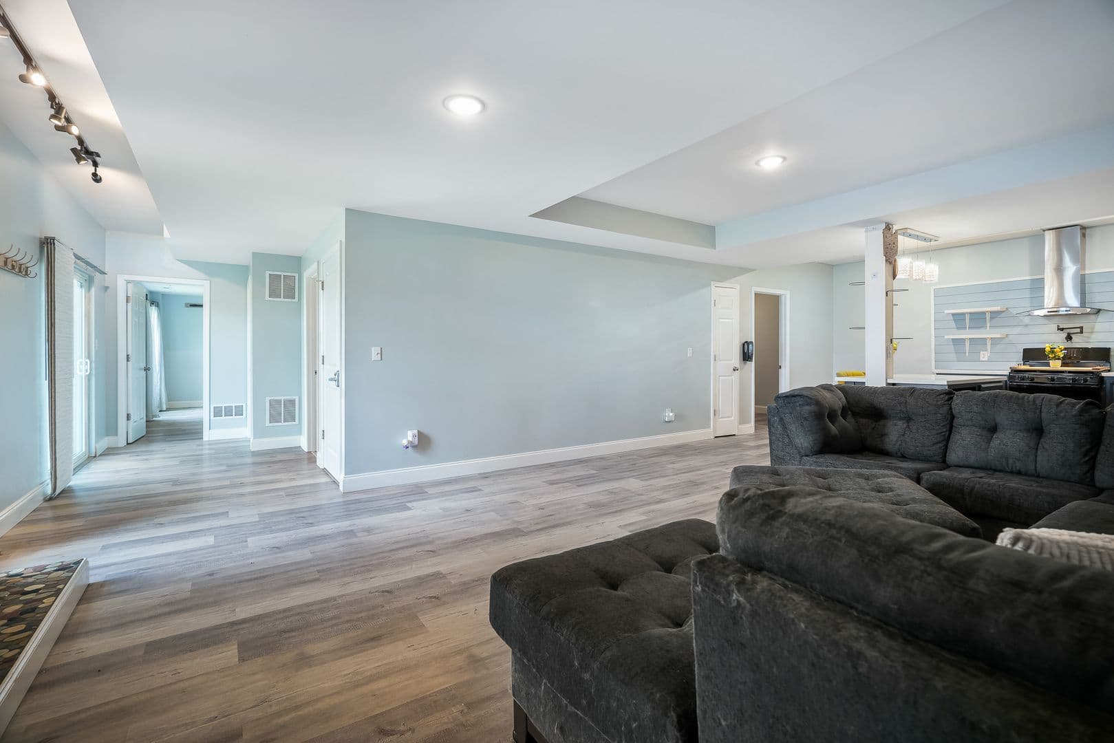St Charles House: 228 Wayfair Landing