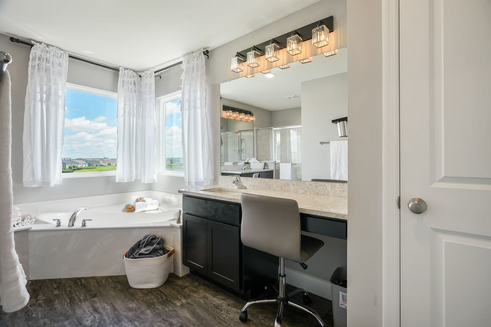 St Charles House: 228 Wayfair Landing