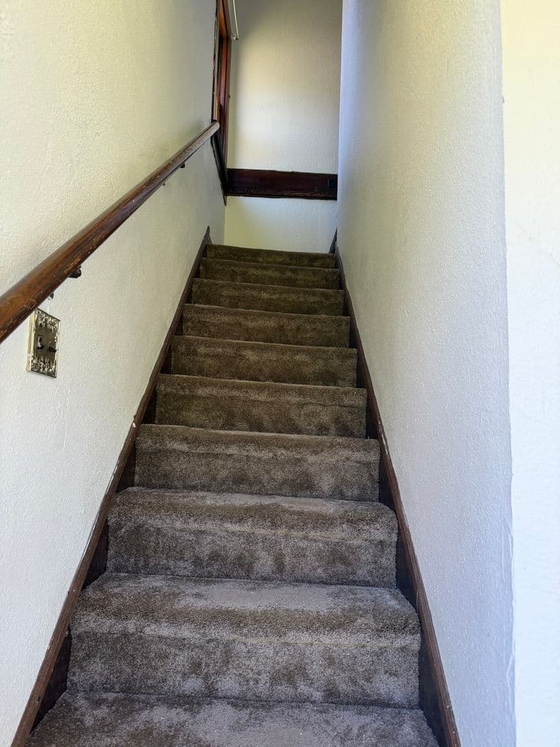 Belleville Apartment: 1305 North Church Street