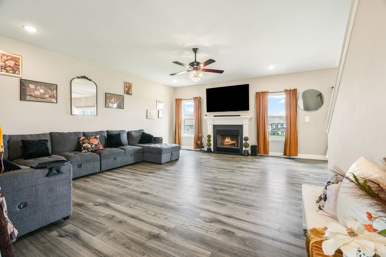 St Charles House: 228 Wayfair Landing