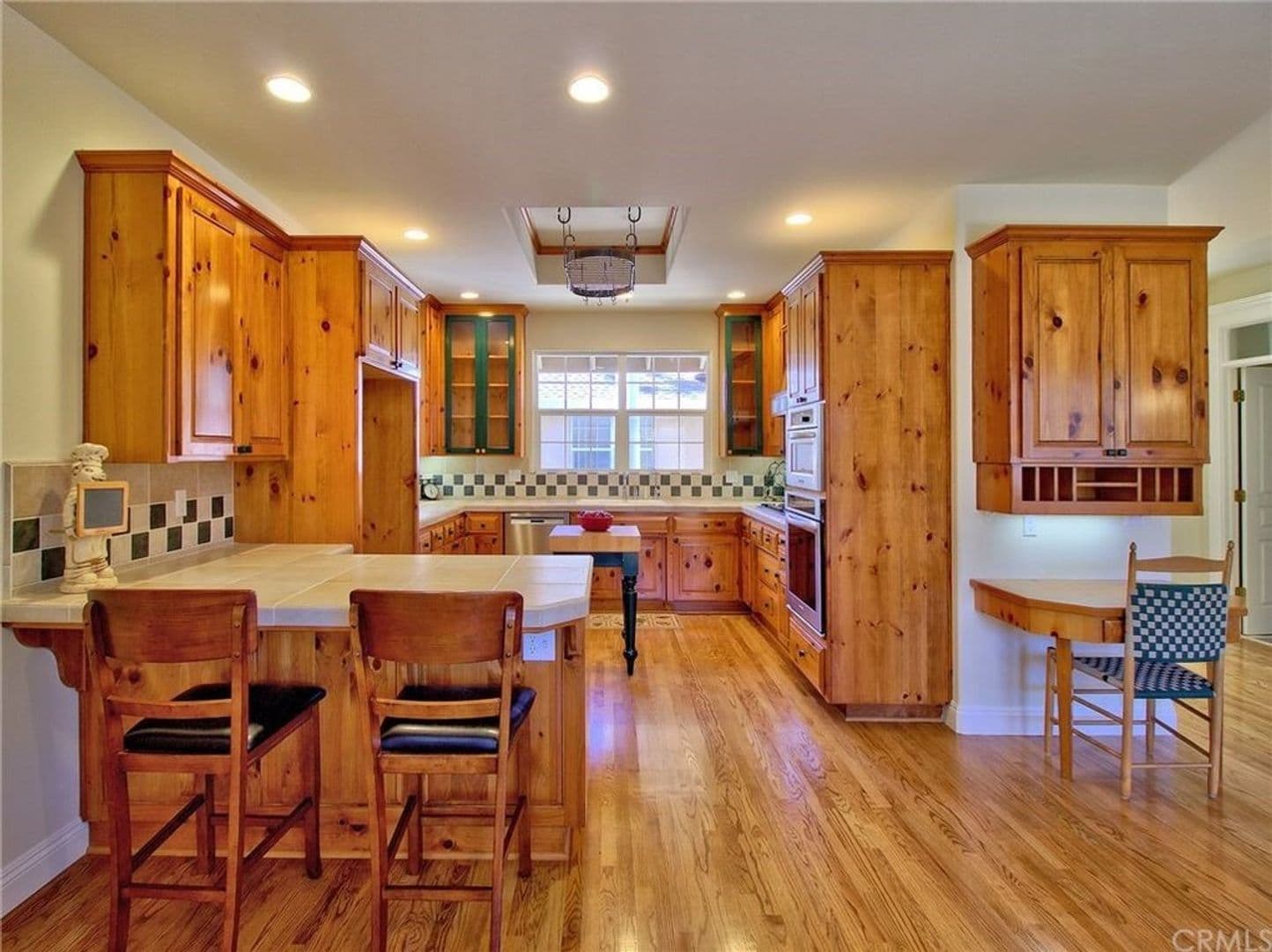 Paradise House: 1865 Vineyard Drive