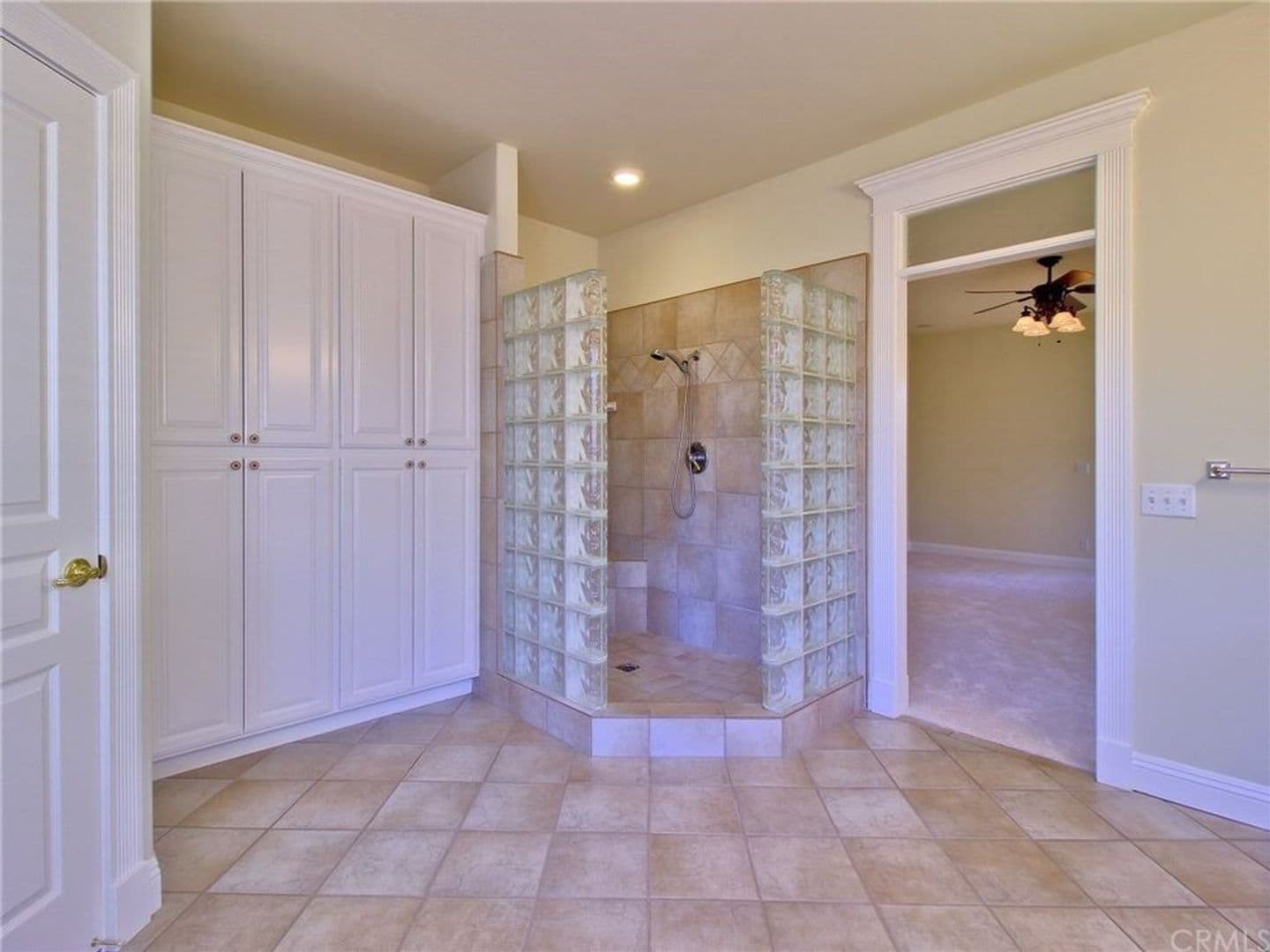 Paradise House: 1865 Vineyard Drive