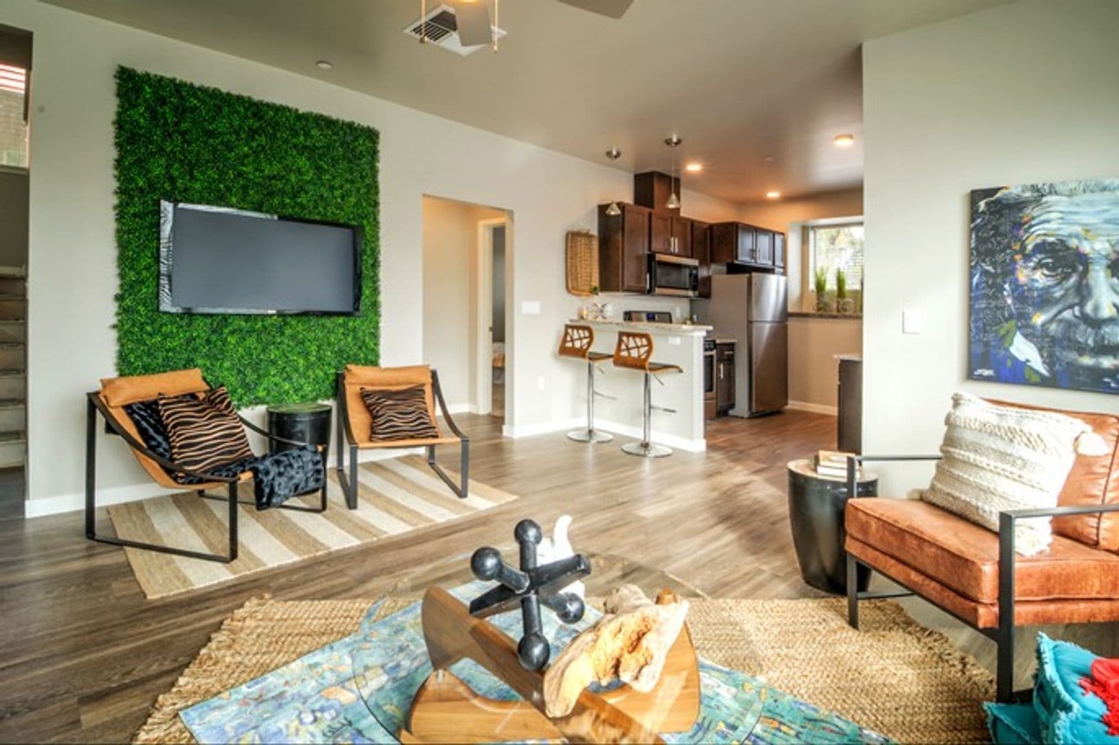 Chico Apartment: 632 Cedar St