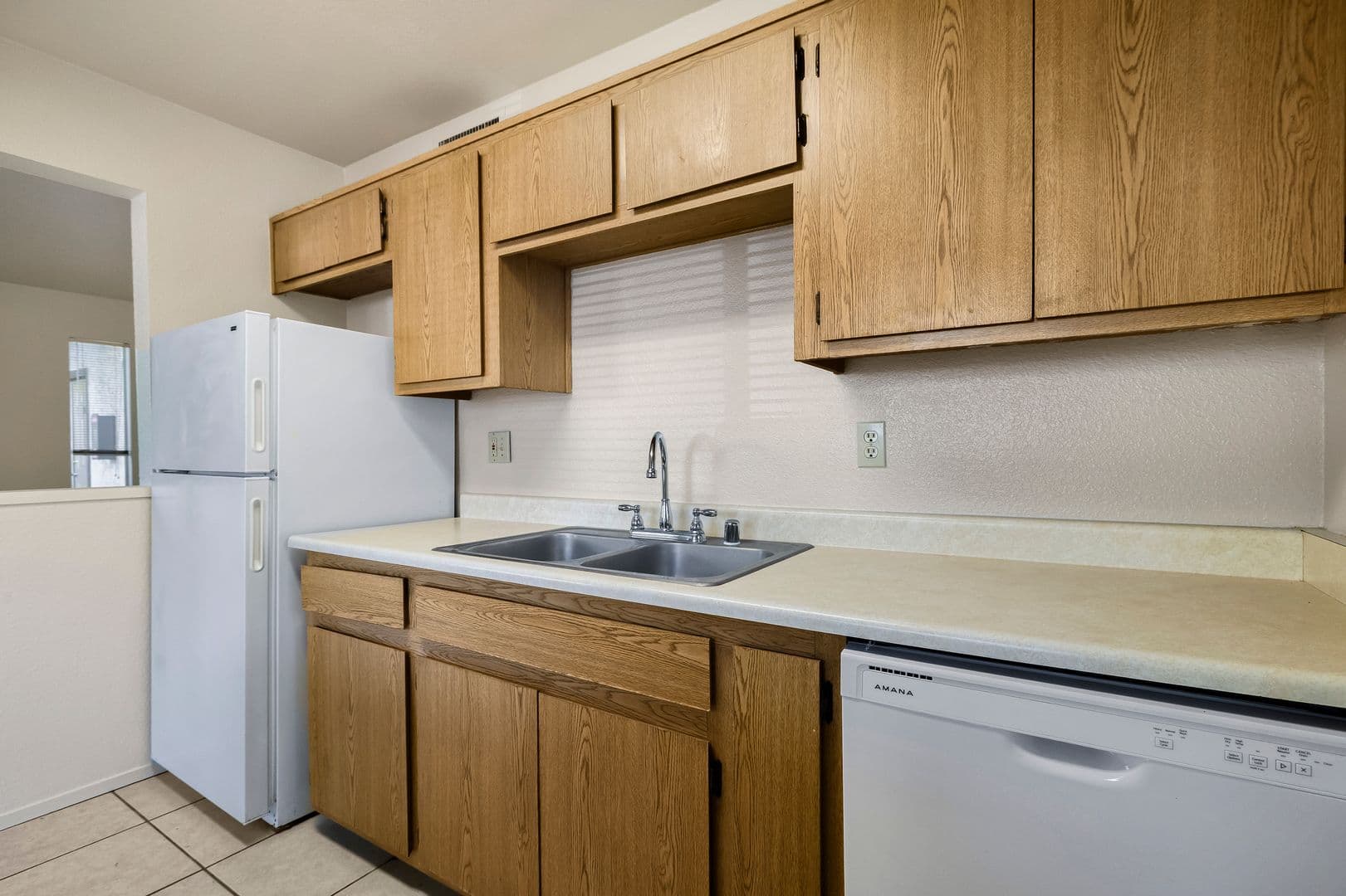 Chico Apartment: 595 E. Lassen Ave