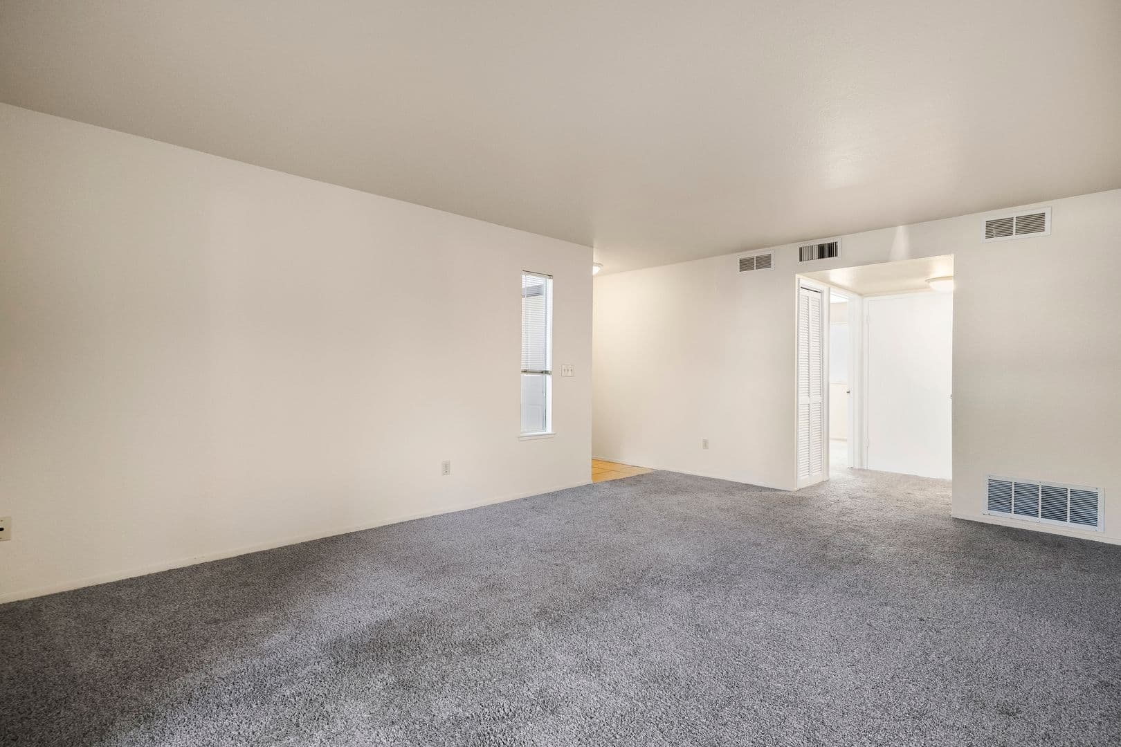 Chico Apartment: 595 E. Lassen Ave