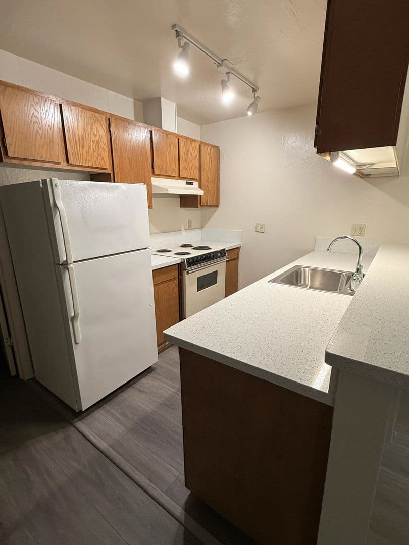 Chico Apartment: 216 West Sacramento Ave
