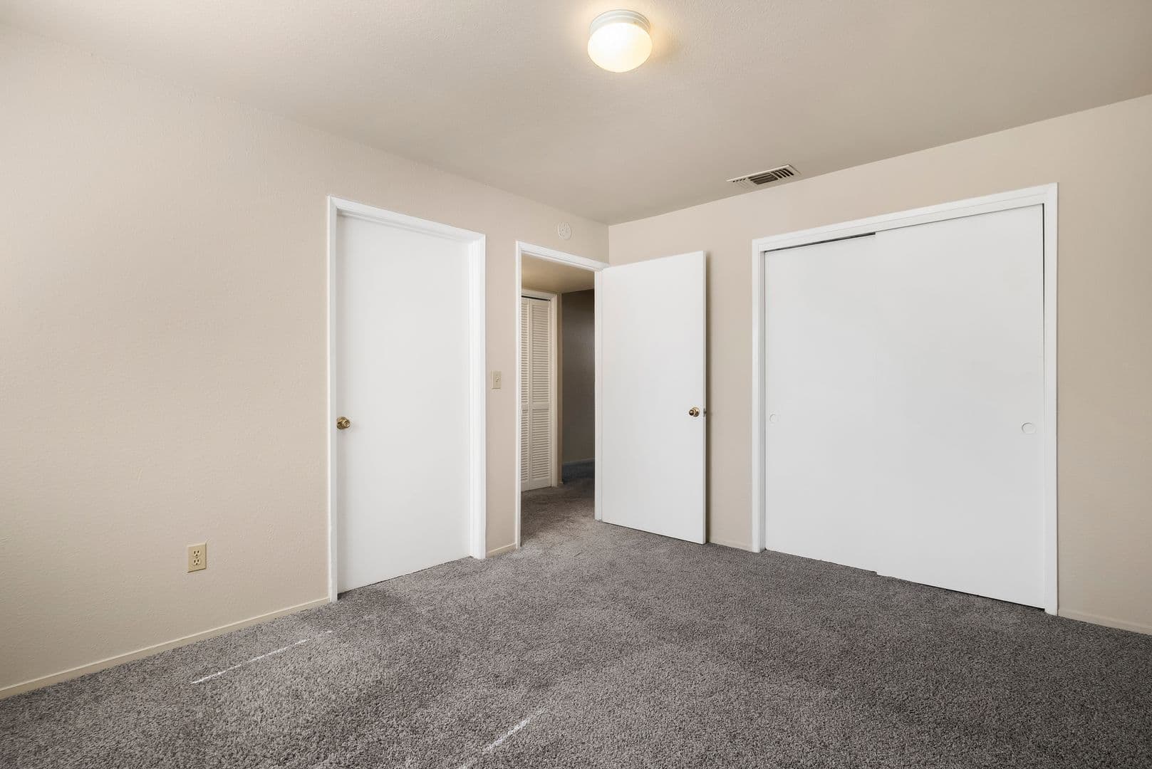 Chico Apartment: 595 E. Lassen Ave
