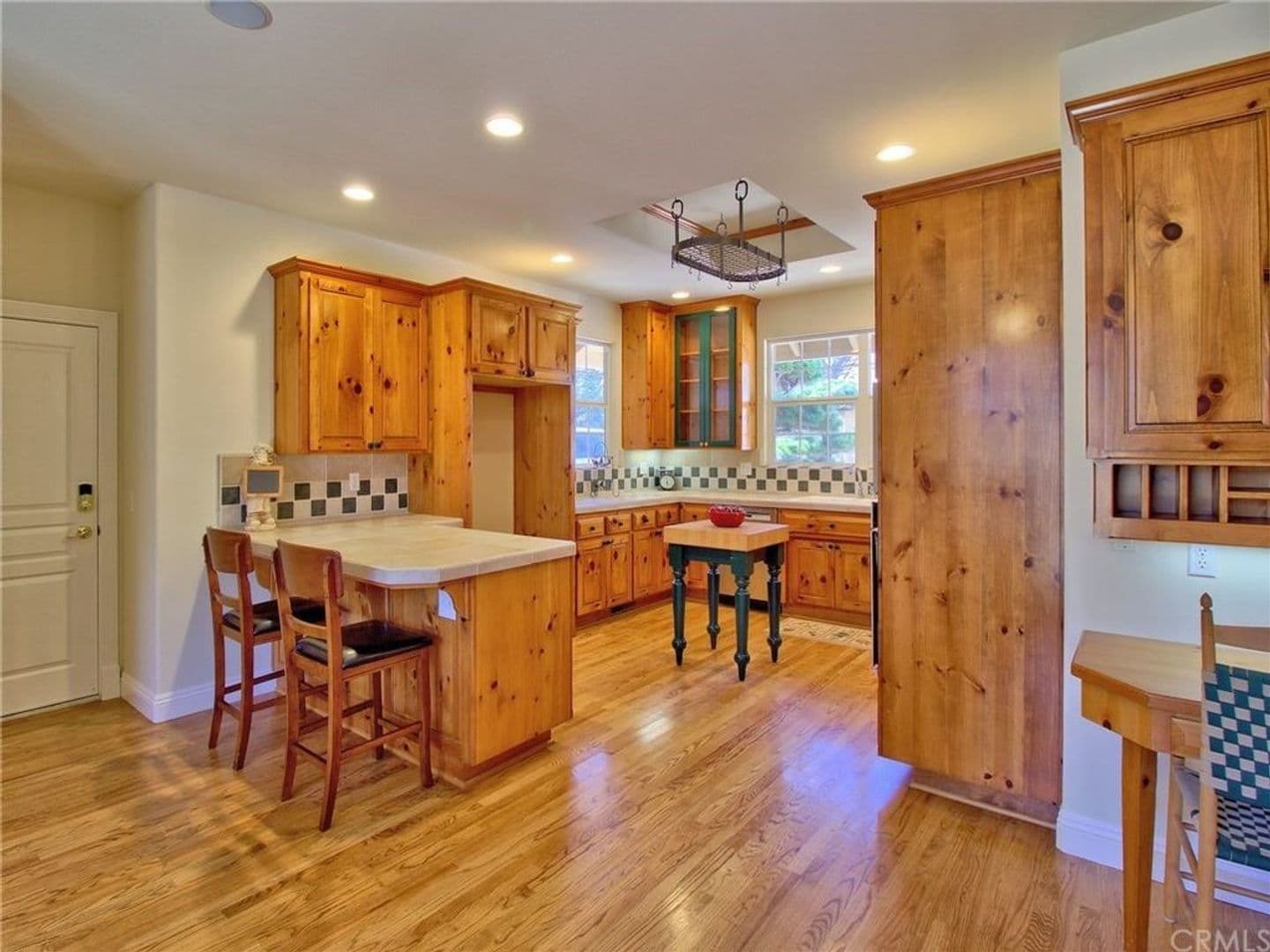 Paradise House: 1865 Vineyard Drive