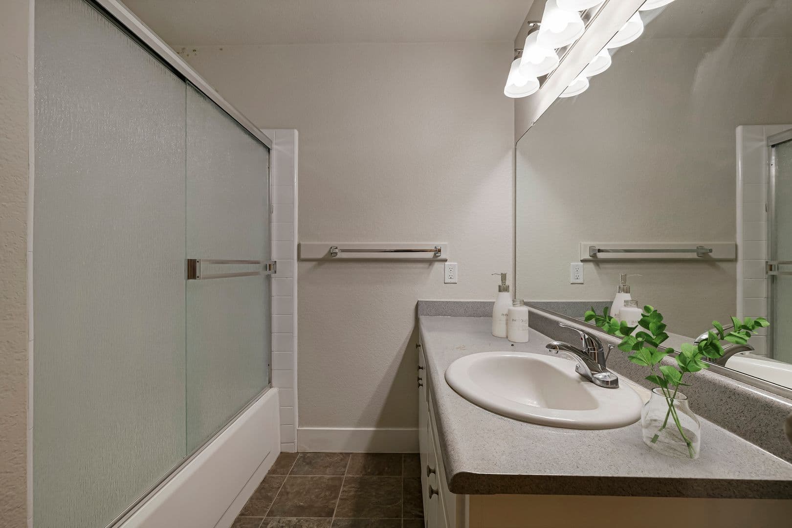 Chico Apartment: 435 Maple St