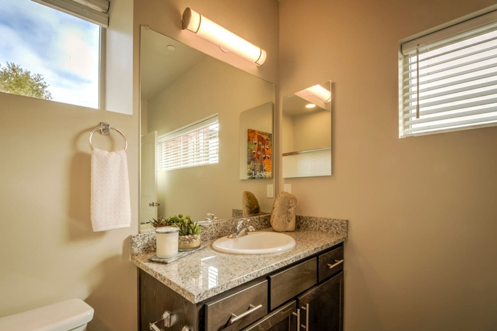 Chico Apartment: 632 Cedar St