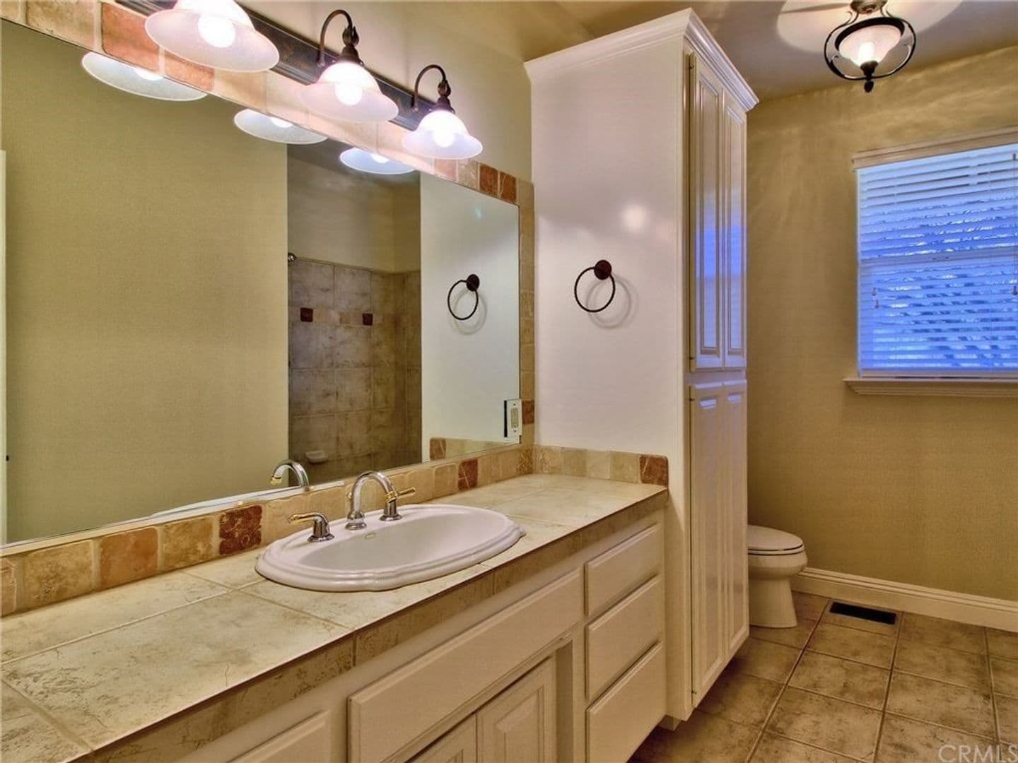 Paradise House: 1865 Vineyard Drive