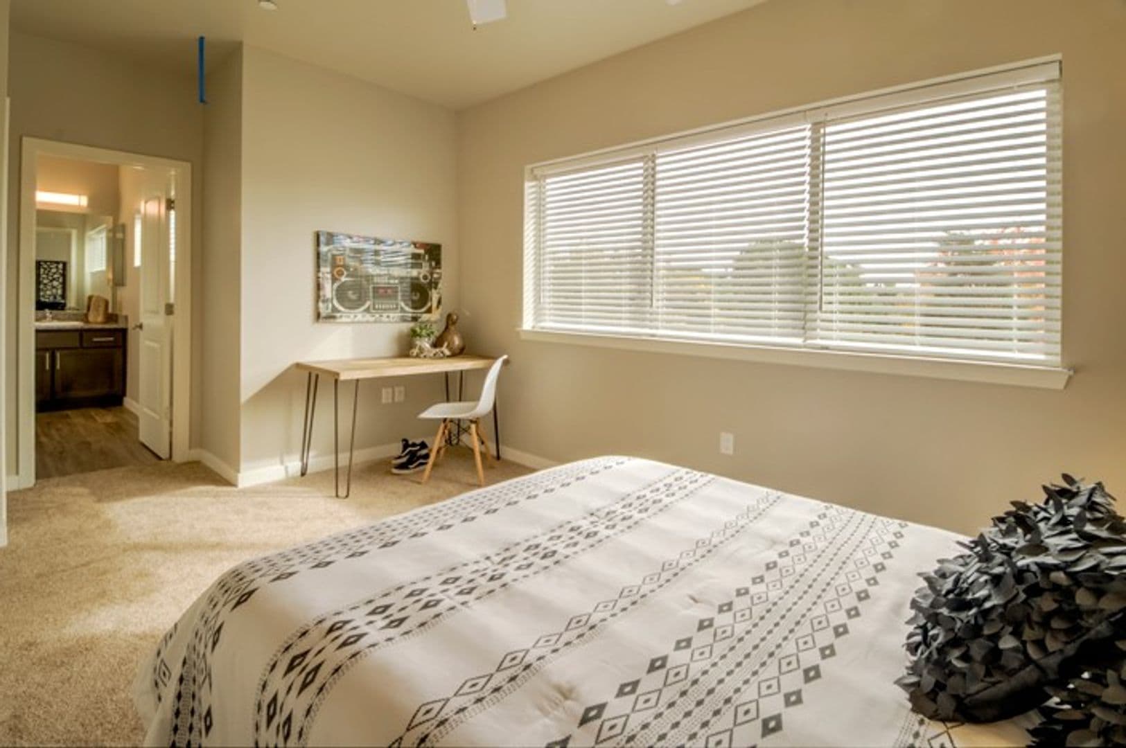 Chico Apartment: 632 Cedar St